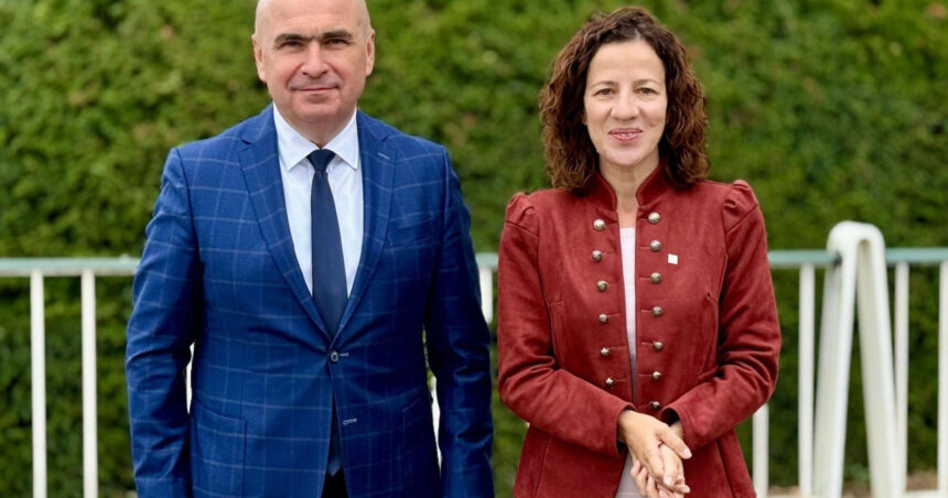 Roxana Mînzatu și Ilie Bolojan: Dialoguri la Bruxelles despre viitorul investițiilor în PNRR 1 comisarul european roxana minzatu discutii la bruxelles cu ilie bolojan despre investitiile din pnrr 68d25280e335f