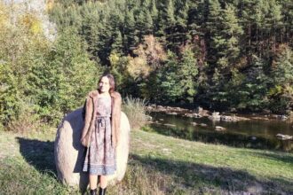 comunitatea din cotu vaii comuna albesti deplange trecerea in nefiinta a presbiterei invatatoarea elena corina diaconu 68b735b2c950a