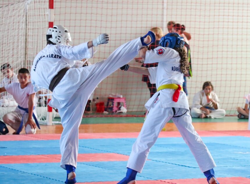 Turneul mondial de karate kyokushin în Arena Sportivă din Ovidiu 1 concurs international de karate kyokushin in sala de sport de la ovidiu 68baed92091e2