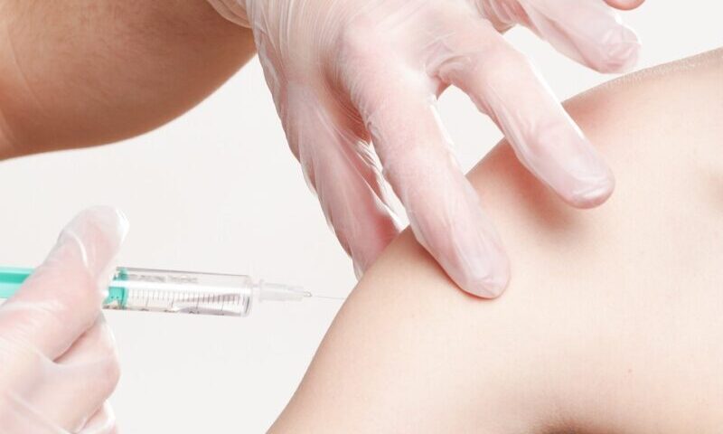 Constănțenii s-au mobilizat pentru vaccinarea antigripală: află numărul dozelor administrate în primele trei săptămâni ale lunii septembrie! 1 constantenii zu inceput sa se vaccineze antigripal vezi cate doze au fost administrate in primele trei saptamani din septembrie 68d103bc8438e