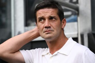 cristi chivu de neclintit face scut in fata jucatorului sau inaintea duelului din ucl nu l schimb 68ca6efd833c2