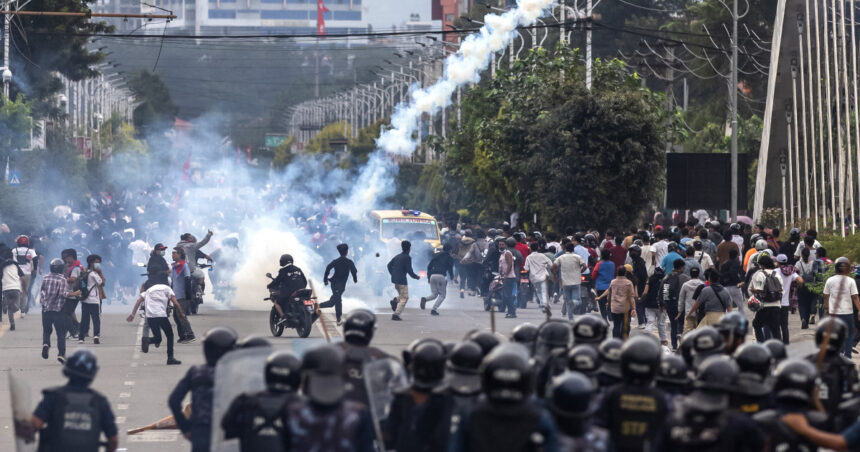 Nepal în turbulență: Președintele desființează parlamentul și convoacă alegeri legislative pe 5 martie 1 criza in nepal presedintele a dizolvat parlamentul si a anuntat alegeri legislative pentru 5 martie 68c48567789f0