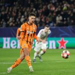 „Zâmbete și lacrimi: Transferul lui Sudakov la Benfica, în umbra unei tragedii familiale” 2 cu un ochi rade si cu altul plange sudakov s a transferat la benfica dar rusii aproape i au omorat familia 68bf36ae6c730