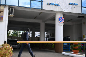 cum a incercat directorul interimar de la sc apa brasov sa sa ramana in functie dna l a retinut pe liviu cocos 68cd1a73f26cb