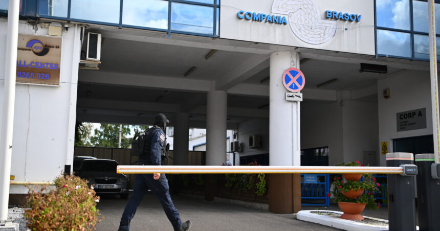 Tentativa directorului interimar de la SC Apa Brașov SA de a-și păstra poziția, în contextul reținerii lui Liviu Cocoș de către DNA 1 cum a incercat directorul interimar de la sc apa brasov sa sa ramana in functie dna l a retinut pe liviu cocos 68cd1a73f26cb