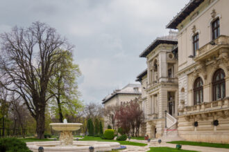 de ce va fi palatul cotroceni iluminat in rosu duminica seara 68bd416a9cd1f
