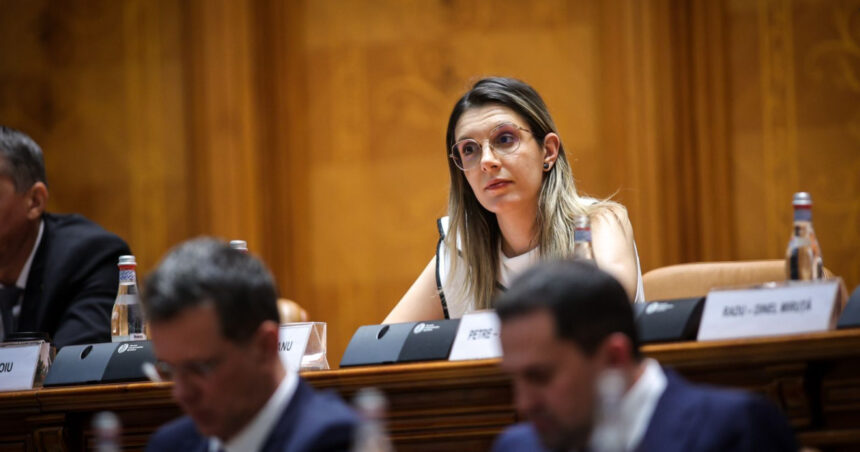 Azi, deputații vor decide prin vot soarta moțiunii AUR îndreptate împotriva ministrului Mediului, Diana Buzoianu. 1 deputatii se vor pronunta azi prin vot asupra motiunii simple depuse de aur impotriva ministrului mediului diana buzoianu 68d3b219aa689