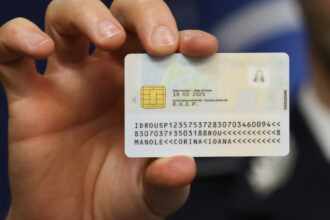digitalizarea omorata de birocratie institutiile din romania nu pot citi noile buletine pentru ca nu au cumparat aparate specifice 68c8e33102f49