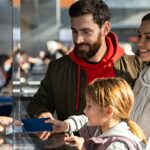 Începând cu 12 octombrie, România implementează un sistem inovator de control la granițe: Descoperiți EES și cine va fi afectat! 3 din 12 octombrie un nou sistem de verificare la granitele romaniei ce este ees si cui se va aplica 68cae39e7b88d