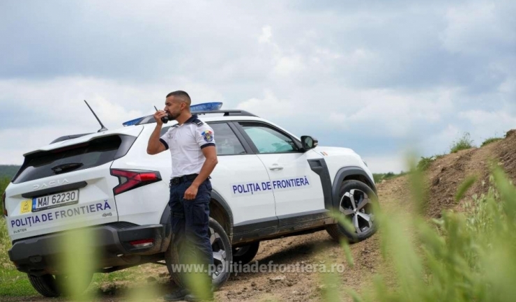 Doi conducători auto cu drepturile suspendate, surprinși de poliția de frontieră 1 doi soferi cu permisele suspendate depistati de politistii de frontiera 68c1d5e588565