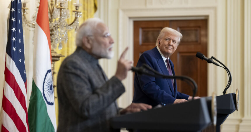 Donald Trump dezvăluie intenția Indiei de a elimina complet taxele pe produsele americane: „E deja prea târziu” 1 donald trump anunta ca india vrea sa reduca tarifele la bunurile americane pana la zero e cam tarziu 68b5c20c9d0a3