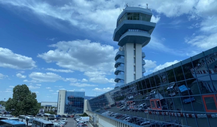 O dronă surprinsă în zona aeroportului Otopeni: nouă aeronave redirecționate! 1 drona detectata in apropierea aeroportului otopeni noua avioane redirectionate 68d9786debb98