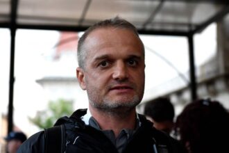 erik lincar nu s a ferit dupa egalul cu cipru relaxare tipic romaneasca 68c262c54d8c2