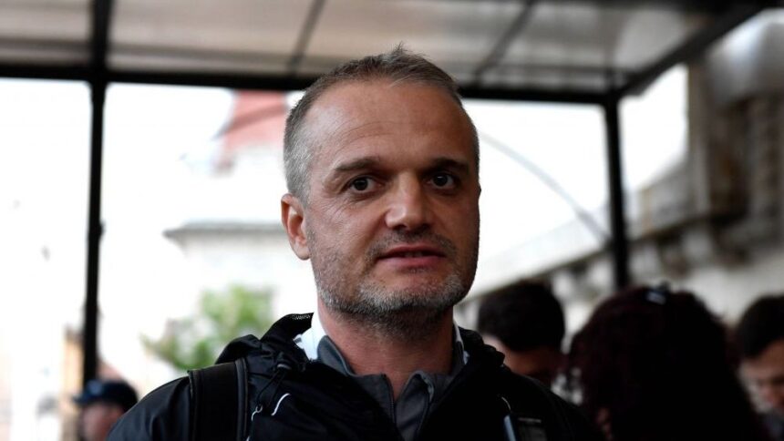 Erik Lincar își exprimă opinia după remiza cu Cipru: „O relaxare specific românească” 1 erik lincar nu s a ferit dupa egalul cu cipru relaxare tipic romaneasca 68c262c54d8c2