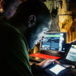 „Revoluția dronelor: Impactul tehnologiei asupra tacticii și logisticii în conflictul din Ucraina” 3 este un razboi al dronelor acum cum reuseste tehnologia sa schimbe tacticile si logistica pe frontul din ucraina 68bbec5849adb