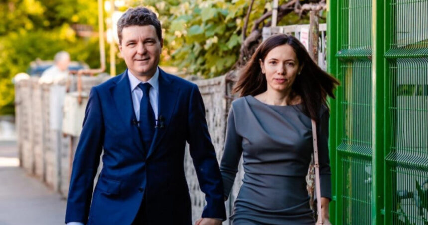 Când ne va fi dezvăluită ceremonia nupțială dintre președintele Nicușor Dan și Mirabela Grădinaru: „Avem aceleași viziuni”. 1 exclusiv cand vom afla despre nunta presedintelui nicusor dan cu mirabela gradinaru gandim absolut la fel 68d5a52967185