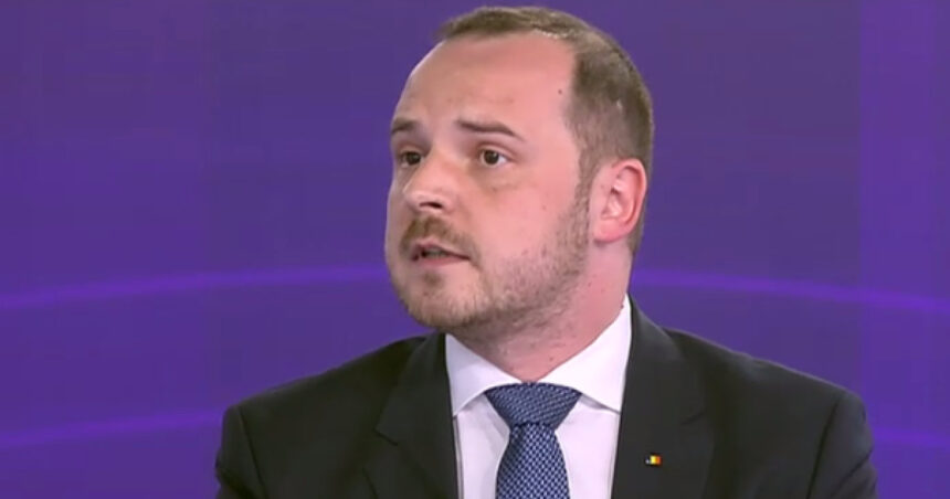Managerii spitalelor și influența mamei-patron: Alexandru Rogobete își exprimă opinia despre dilema morală și pașii următori. 1 exclusiv cazul managerilor de spitale cu mame patroni la privat reactia lui alexandru rogobete e total imoral dar legal ce masuri va lua 68cda298948cc