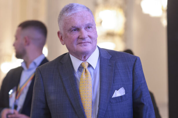 exclusiv ce spune adrian zuckerman despre reformele guvernului bolojan trebuie mers inainte 68d2389ef3558