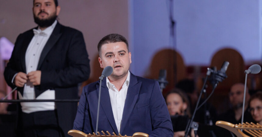 Șeful CJ Suceava răspunde după numirea nașei ca manager de spital: „Am mai mult de 30 de relații de familie și prietenie” 1 exclusiv seful cj suceava dupa ce si a numit nasa in functia de manager de spital am peste 30 de cumetri si fini 68d432e034d99