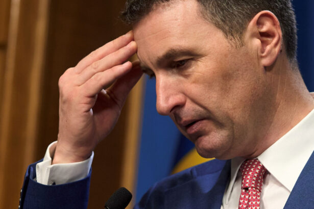 exclusiv tanczos barna criza bugetara se poate transforma intr o problema a economiei daca nu taiem cheltuielile taxele nu mai cresc 68d445980922e