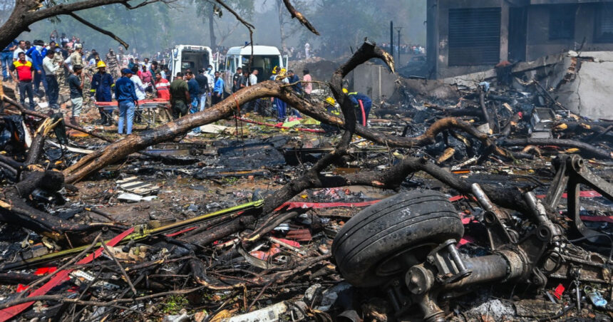 Rudele victimelor tragediei Air India acționează în instanță Boeing și Honeywell 1 familii ale unor victime ale accidentului air india dau in judecata firmele boeing si honeywell 68ccd7b41ebca