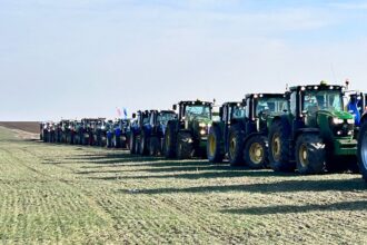 fermierii primesc ajutor de pana la 70 pentru primele de asigurare vezi pana cand se pot depune cererile de finantare 68c3b84693e96