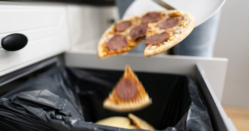 „Fiecare european risipeste aproximativ 70 kg de alimente anual. ANSVSA: „Protejează planeta începând cu ce ai în frigider!” 1 fiecare european arunca in jur de 70 kg de mancare pe an ansvsa salvarea planetei incepe din frigiderul tau 68da461bde857