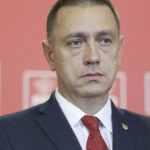 Fifor îl critică pe Bolojan pentru indiferența față de sugestiile administrației locale: „Își pune ego-ul pe primul loc!” 3 fifor il acuza pe bolojan ca ramane surd la propunerile celor din administratia locala prefera sa si satisfaca orgoliul nemasurat 68cbbaf994ebc