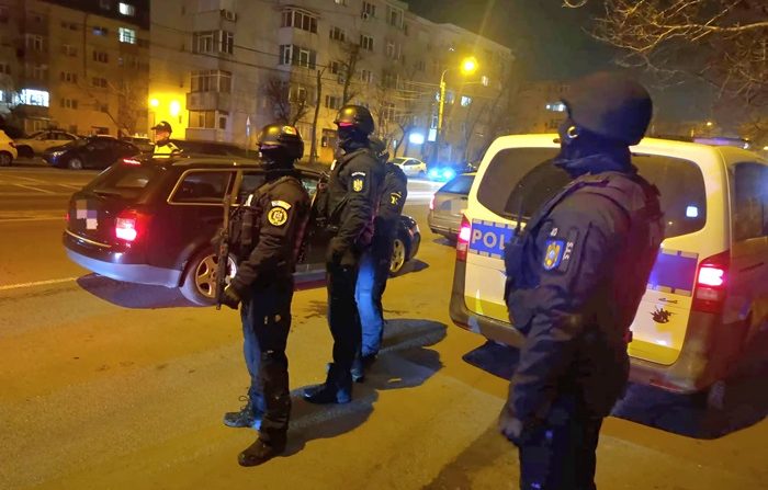 Fostul vicepreședinte al SIS din Moldova, bănuit de divulgarea secretelor de stat românești către KGB-ul din Belarus, în centrul unei acuzații de trădare națională. 1 fostul director adjunct al sis din moldova suspectat ca vindea secrete de stat ale romaniei la kgb ul din belarus a fost acuzat pentru tradare nationala 68bef4602d6e8