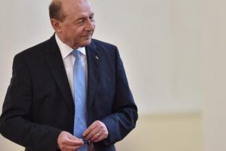 fostul presedinte traian basescu avertizeaza pe 28 septembrie seara putin si ai lui pot fi la granita romaniei 68c73eeabf5f2