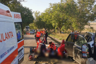 foto accident grav pe dn24c in botosani 21 persoane implicate 3 sunt resuscitate la fata locului planul rosu de interventie activat 68b7d85615436