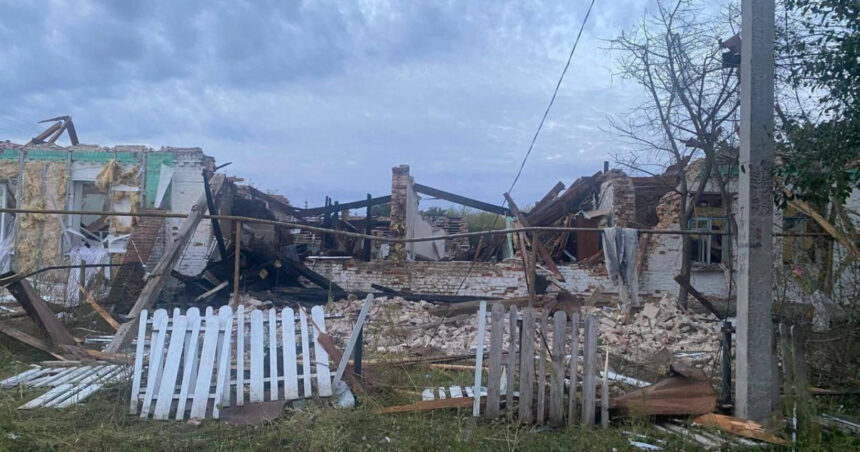 Atacul cu drone al forțelor lui Putin: Nouă ucraineni pierduți și 15 răniți în confruntare brutală. 1 foto armata lui putin a ucis noua ucraineni intr un nou atac cu drone alte 15 persoane au fost ranite 68db93d841041