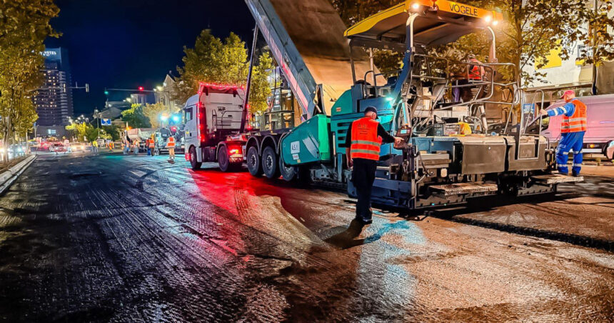Asfaltul prinde viață pe bulevardele din București: Stelian Bujduveanu anunță lucrări nocturne! 1 foto au inceput lucrarile de asfaltare pe marile bulevarde din bucuresti stelian bujduveanu se vor desfasura in timpul noptii 68d3dc2501399