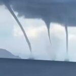 Spectacolul Naturii la Marea Neagră: Localnicii au surprins trombe impresionante în acțiune! 2 foto fenomen meteorologic la marea neagra mai multe trombe puternice au fost surprinse de localnici 68cffbe0e2227