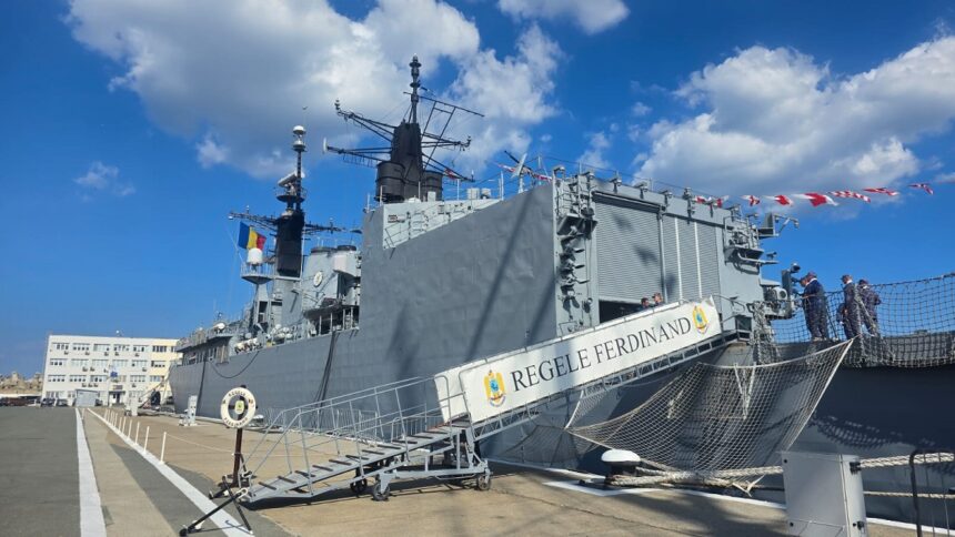 Ursula von der Leyen, Președinta Consiliului European, în vizită la Fregata Regele Ferdinand în Portul Militar Constanța 1 foto presedinta consiliului european ursula von der leyen a ajuns in portul militar constanta unde va vizita fregata regele ferdinand 68b596e8eb660