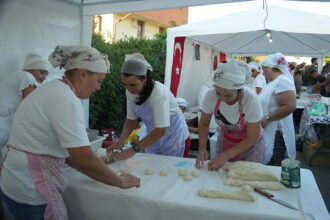 foto prima editie a festivalului suberecului de la cumpana la final evenimentul s a incheiat sub semnul unitatii in diversitate 68d0fca222696