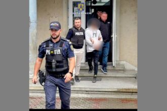 foto video un tanar de medgidia retinut pentru talharie calificata victima o femeie de aproape 60 de ani 68db81581a4b1