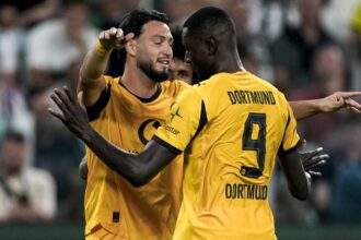 foto viral pe internet ce a aparut pe echipamentul lui sehrou guirassy in juventus borussia dortmund 68ca923f0ebfe