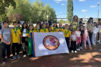 foto ziua de curatenie nationala sarbatorita cu entuziasm la medgidia de elevii si profesorii de la scoala lucian grigorescu dar si de cercetasii din centrul local dapyx medgidia 68ced7fba51c5