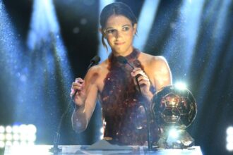 galerie foto calca pe urmele lui lionel messi aitana bonmati a castigat al treilea balon de aur 68d1bde83a790