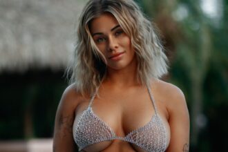 galerie foto de ce sa mai fie in ufc cea mai sexy luptatoare din mma castiga o avere prin metode mai putin ortodoxe 68dbea592fa97