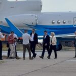 Ursula von der Leyen și Nicușor Dan au pășit pe tărâm românesc: vizită la Mihail Kogălniceanu și explorare a Portului Militar! 3 galerie fotovideo ursula von der leyen a ajuns la mihail kogalniceanu alaturi de nicusor dan a vizitat si portul militar 68b5996f0b882