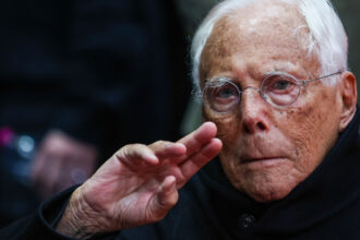 giorgio armani va fi inmormantat luni ceremonie privata cu participarea membrilor familiei 68bdbff7dc3a4