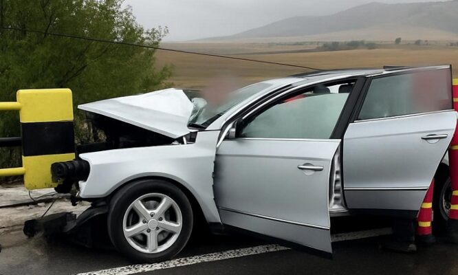 Tragedie pe șoselele din Tulcea: un deces și cinci răniți în urma unui grav accident rutier 1 grav accident rutier in judetul tulcea o persoana a murit iar alte 5 au fost transportate la spital 68c46f04e3eef