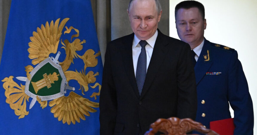 Igor Krasnov, creatorul dosarelor împotriva opozanților lui Putin, prelucrează conducerea Curții Supreme a Rusiei 1 igor krasnov artizanul dosarelor care i au vizat pe opozantii lui putin numit sef al curtii supreme a rusiei 68d44910a5840