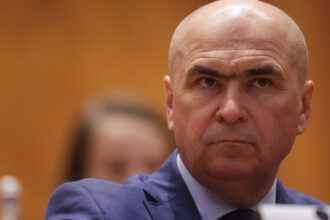 ilie bolojan in plenul senatului la motiunea aur despre educatie indiferent ce guvern este trebuie sa ia un pachet de masuri 68c8301a88fb8