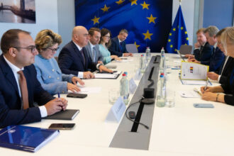 ilie bolojan mesaj de la bruxelles dupa intalnirea cu comisarul pentru economie vom continua sa lucram la reforme 68d134f2dadb5