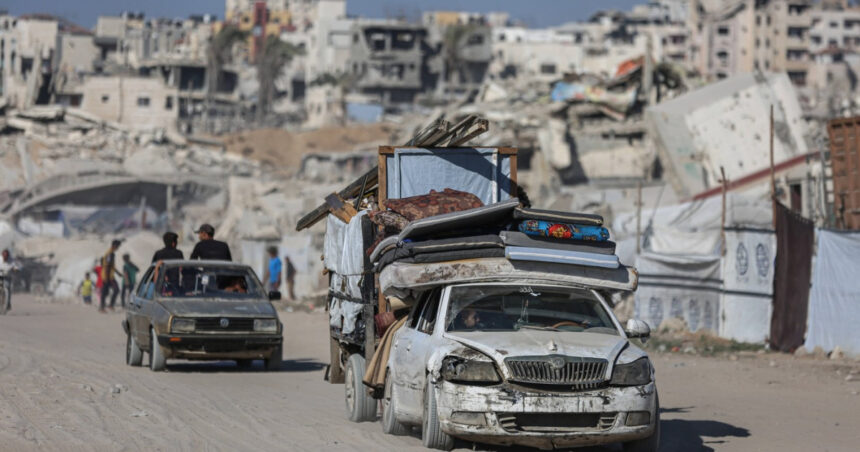 Capturi șocante ale unei execuții publice orchestrate de Hamas pe o arteră din Gaza au fost dezvăluite duminică seara. 1 imagini ale unei executii publice organizate de hamas pe o strada din gaza au fost date publicitatii duminica seara 68d232ca4b741