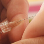 În anii ce vin, zeci sau chiar sute de copii ar putea suferi tragedii fatale din cauza lipsei vaccinării. 3 in urmatorii ani vom avea zeci sau chiar sute de copii care vor paraliza si isi vor pierde viata pentru ca nu au fost vaccinati 68bea494e73fb