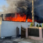 Flăcări devastatoare în Galați: o hală din Șendreni, plină de uleiuri și peleți, este cuprinsă de foc 2 incendiu in judetul galati arde o hala din sendreni unde erau depozitate uleiuri si peleti 68bbec7d03ad7